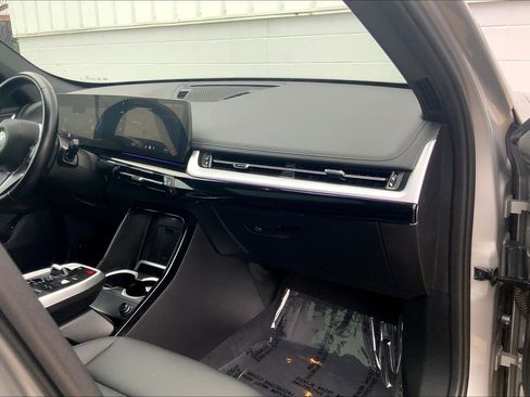 Used 2024 BMW X1 xDrive28i w/ Convenience Package AWD/4WD image 21