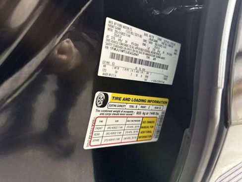 Used 2018 Ford Expedition Platinum image 38