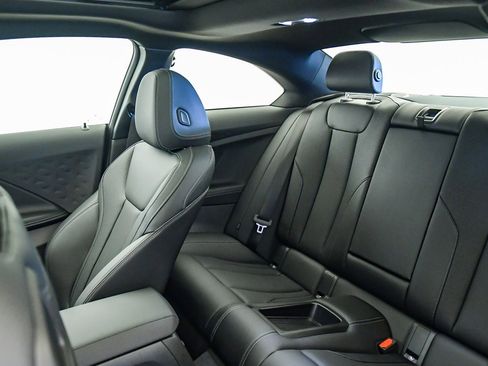 Used 2025 BMW 230i Coupe w/ Convenience Package image 19