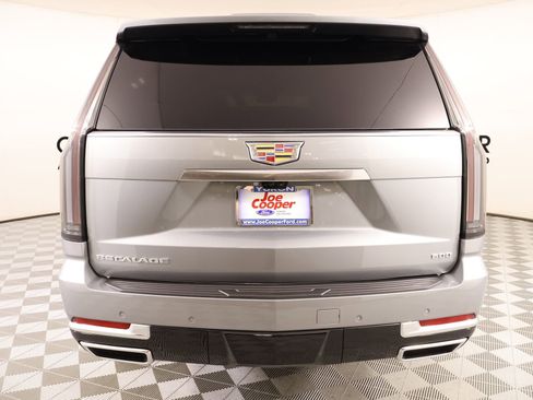 Used 2026 Cadillac Escalade Luxury w/ LPO, Floor Liner Package image 25