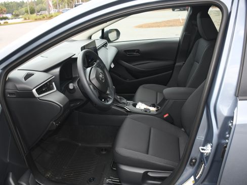 New 2026 Toyota Corolla LE FWD image 3