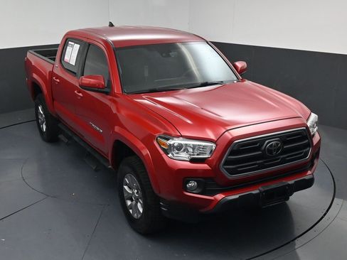 Used 2019 Toyota Tacoma SR5 RWD image 13