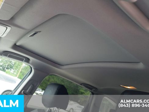 Used 2019 Honda CR-V EX image 8