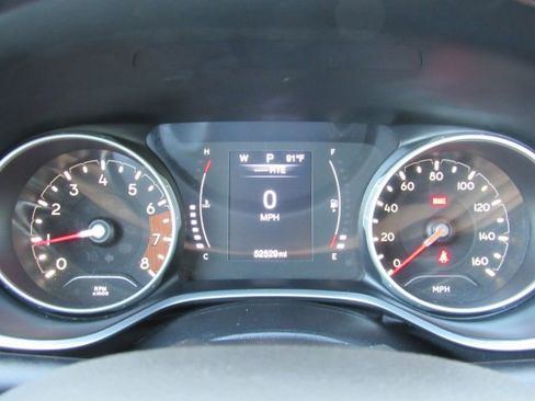 Used 2018 Jeep Compass Sport image 33