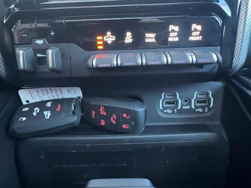 Used 2021 RAM 1500 Limited w/ Night Edition image 10