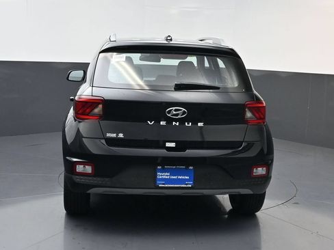 Certified 2026 Hyundai Venue SEL FWD image 5