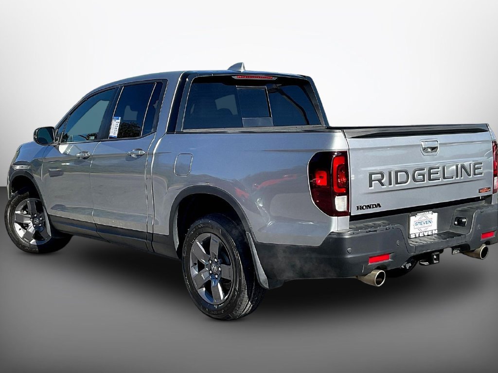 Certified 2024 Honda Ridgeline TrailSport image 4