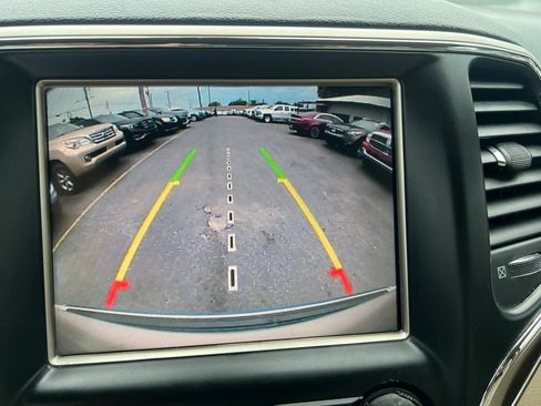 Used 2014 Jeep Grand Cherokee Limited RWD image 15