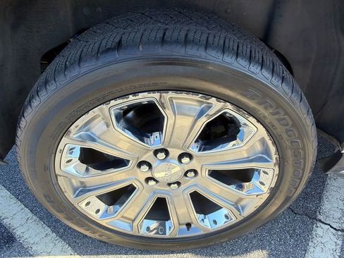 Used 2019 GMC Yukon XL Denali w/ Open Road Package image 17