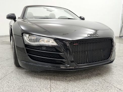 Used 2011 Audi R8 V10 w/ Enhanced Leather Pkg AWD/4WD image 37