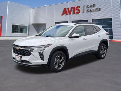 Used 2025 Chevrolet Trax LT w/ LT Convenience Package