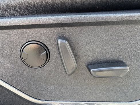 Used 2023 Ford F150 Lariat image 27