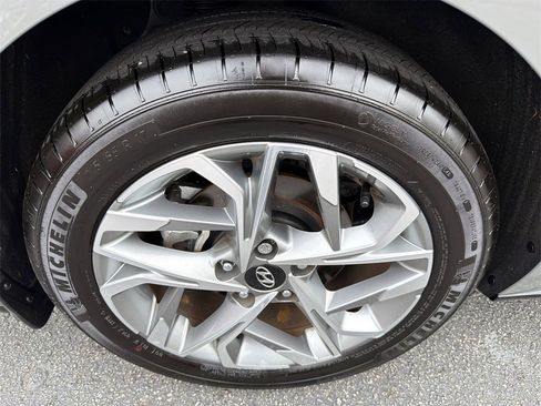 Used 2023 Hyundai Sonata SEL image 17