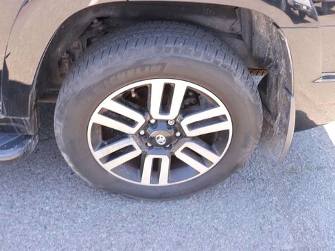 Used 2015 Toyota 4Runner Limited AWD/4WD image 9