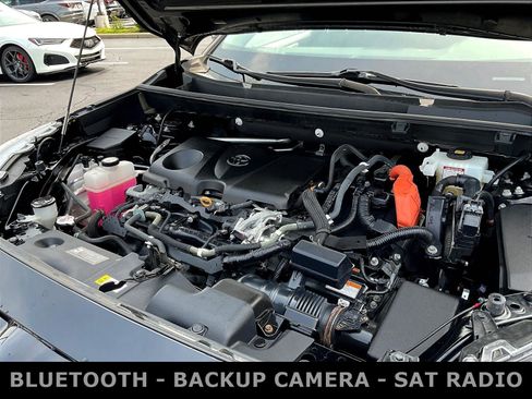 Used 2020 Toyota RAV4 LE AWD/4WD image 32