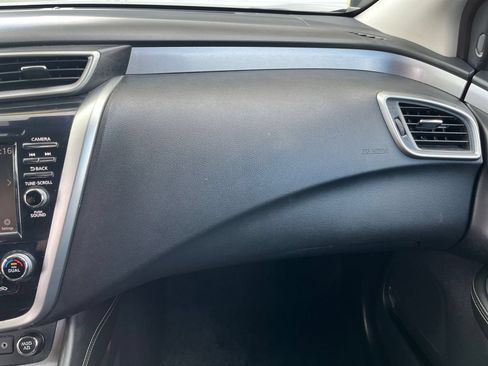 Used 2023 Nissan Murano S FWD image 35