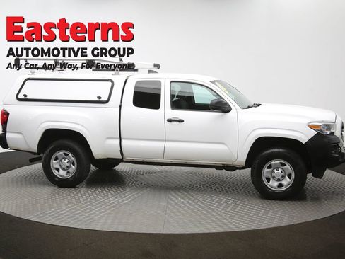 Used 2019 Toyota Tacoma SR image 44