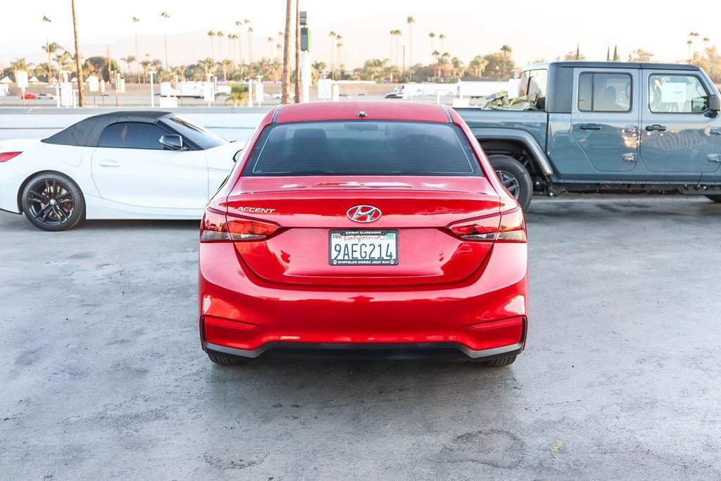 Used 2022 Hyundai Accent FWD image 8