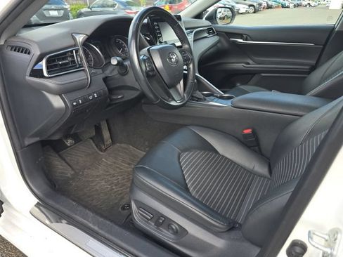 Used 2024 Toyota Camry SE FWD image 14