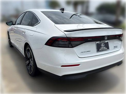 Used 2024 Honda Accord Sport image 6