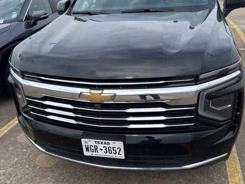 Used 2025 Chevrolet Tahoe LT image 7