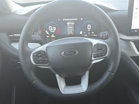 New 2026 Ford Explorer Active image 12