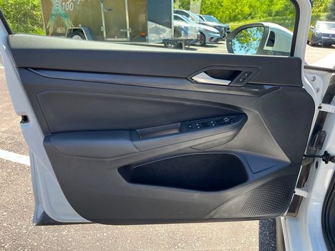 Certified 2024 Volkswagen GTI SE w/ SE Leather Seats Package FWD image 10