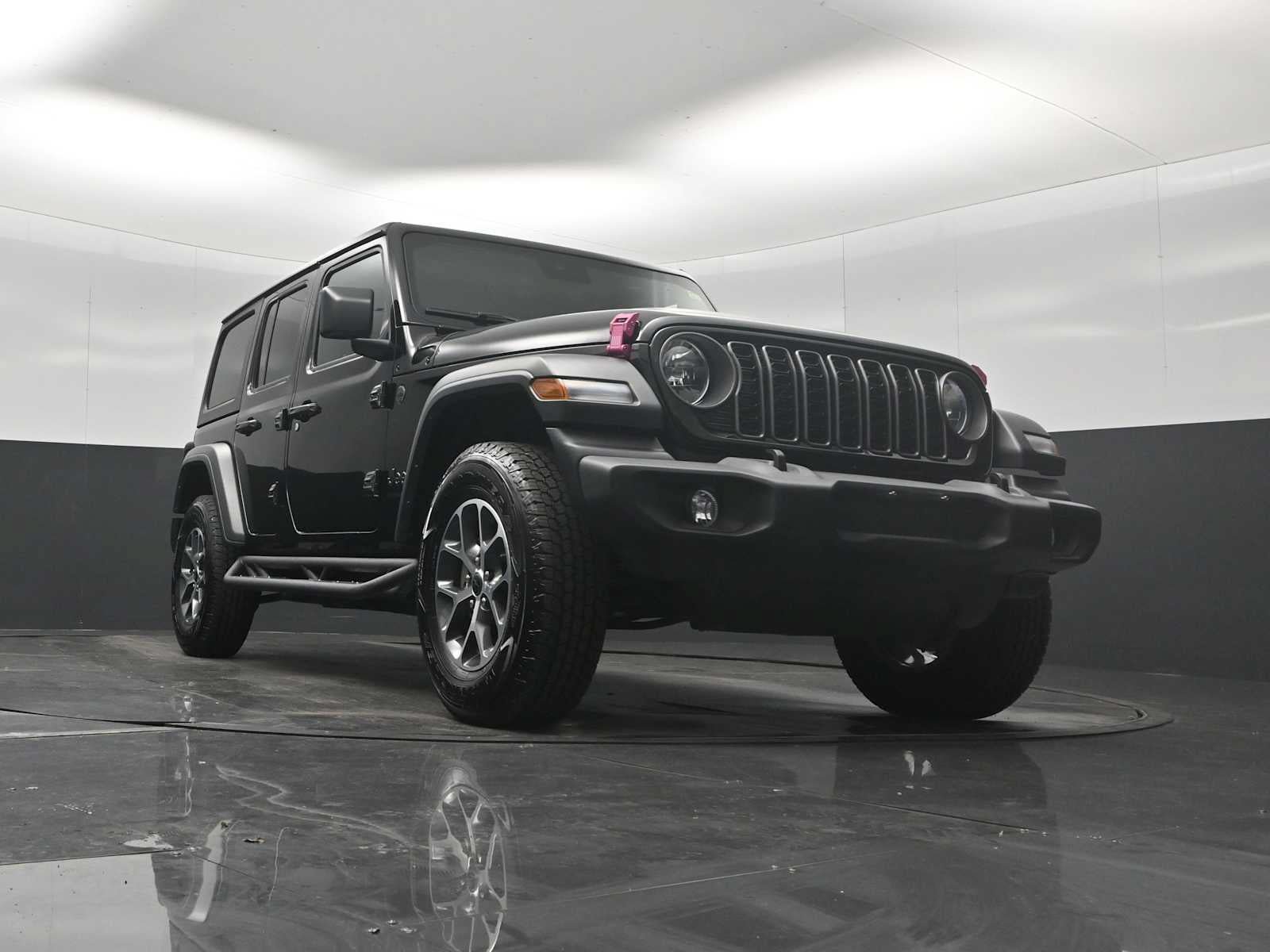 Used 2024 Jeep Wrangler Unlimited Sport AWD/4WD image 19