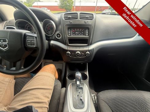 Used 2017 Dodge Journey SE FWD image 23