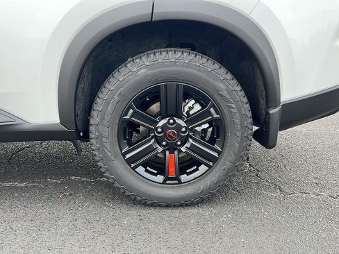 New 2026 Nissan Rogue SV image 9