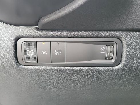 New 2026 Chevrolet Equinox EV LT image 19