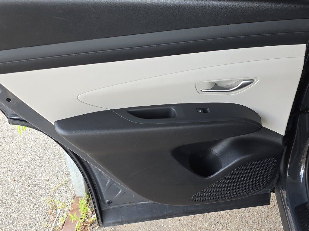 Used 2025 Hyundai Tucson SEL FWD image 28