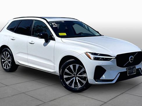 Certified 2024 Volvo XC60 B5 Core w/ Protection Package Premier AWD/4WD image 3
