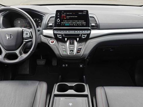 Used 2025 Honda Odyssey Sport-L image 19