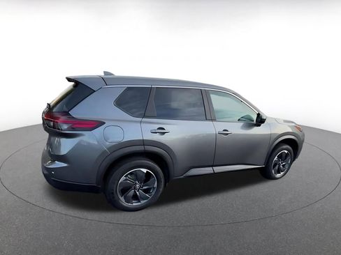Used 2024 Nissan Rogue SV image 15