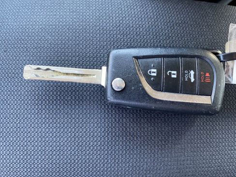 Used 2024 Toyota Corolla LE FWD image 33