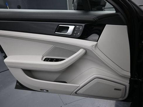 Certified 2023 Porsche Panamera 4S Executive AWD/4WD image 11