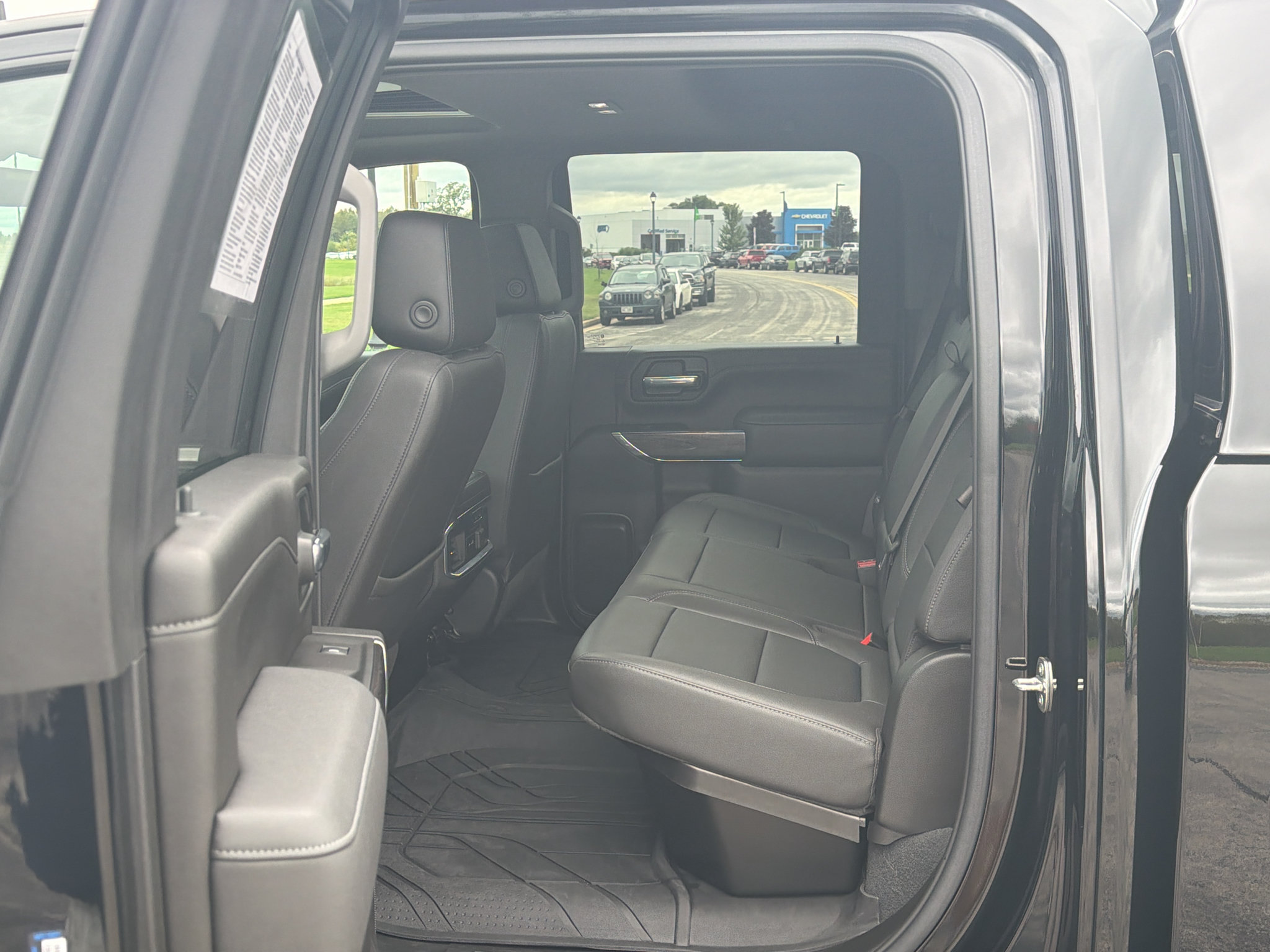 Used 2023 Chevrolet Silverado 2500 LTZ w/ LTZ Convenience Package AWD/4WD image 34