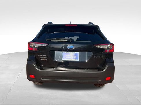 Used 2025 Subaru Outback Premium w/ Popular Package #1A AWD/4WD image 6