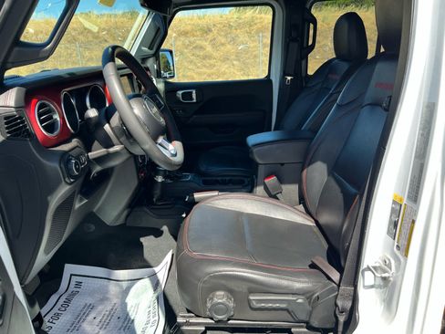 Used 2023 Jeep Wrangler Unlimited Rubicon AWD/4WD image 12