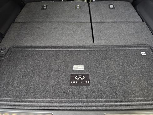 Used 2026 INFINITI QX80 Luxe w/ Cargo Package AWD/4WD image 11