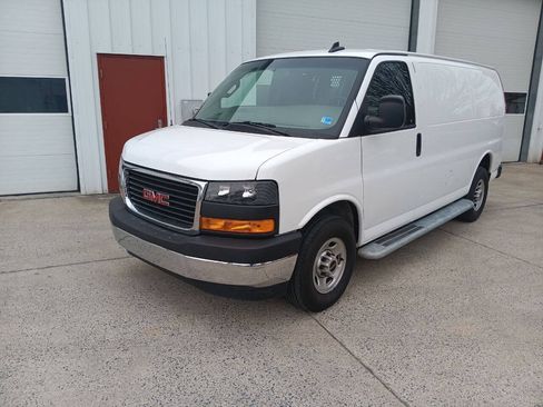 Used 2024 GMC Savana 2500 w/ Driver Convenience Package RWD image 1