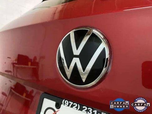 Used 2024 Volkswagen Taos SE image 99