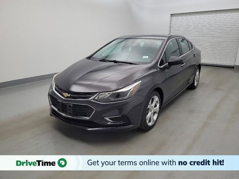 Used 2017 Chevrolet Cruze Premier FWD image 1