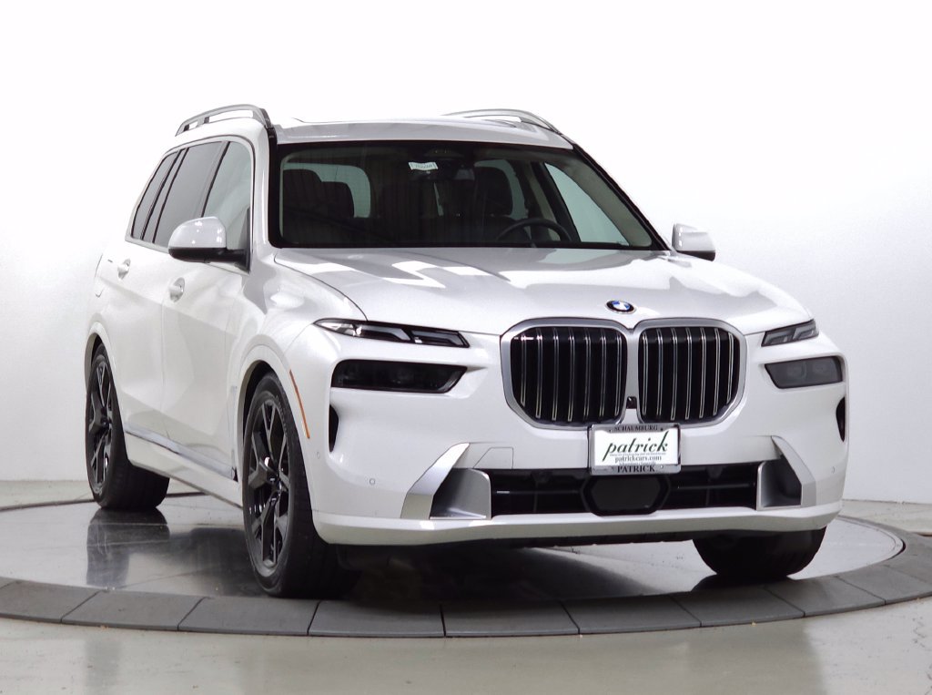 Used 2026 BMW X7 xDrive40i w/ Premium Package AWD/4WD image 1