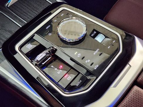 Used 2025 BMW 750e xDrive 750e xDrive w/ Executive Package image 20