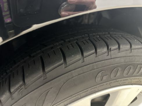 Used 2019 Toyota Camry LE image 12