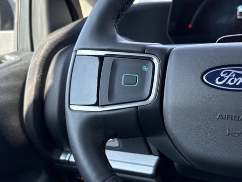 Used 2025 Ford Expedition Max Active image 16