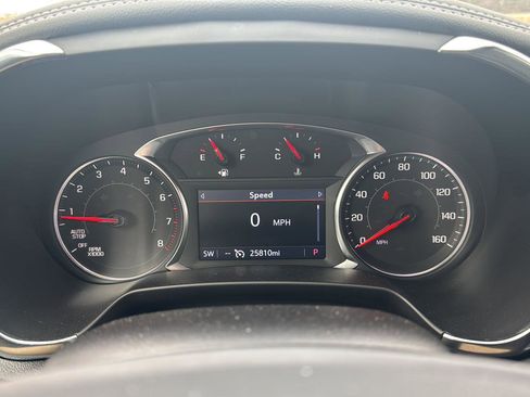 Used 2025 Chevrolet Blazer LT image 16