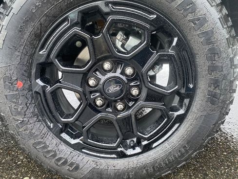 New 2025 Ford Ranger Lariat w/ FX4 Off-Road Package image 31